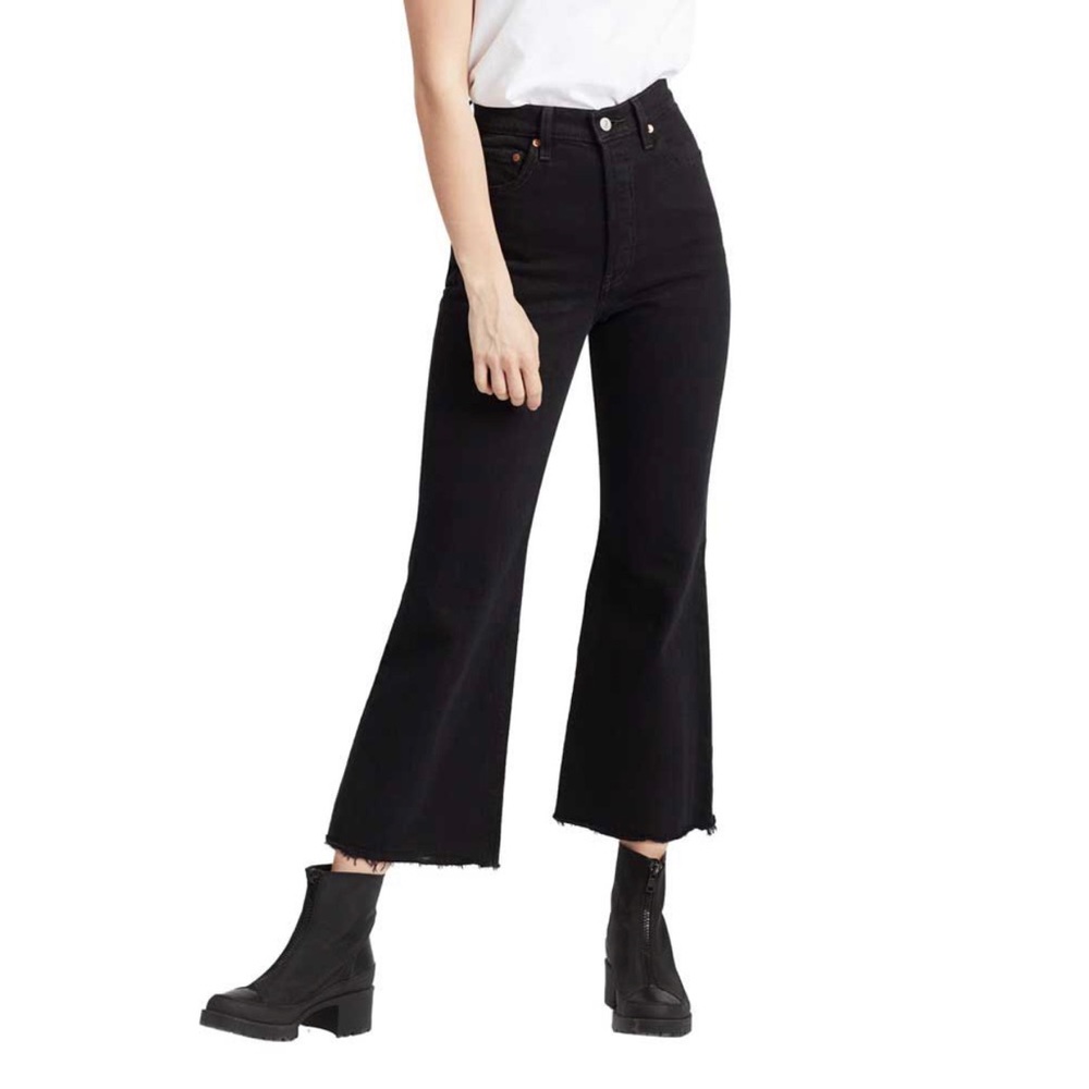 Levi’s Ribcage Crop Flare Jeans